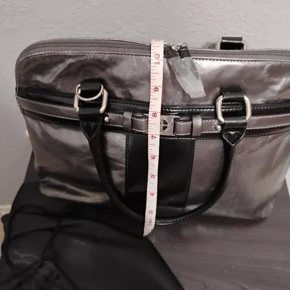 Gianni Bernini Crackled GunMetal Leather Hand/Crossbody Full Zip Around NWOT - Picture 9 of 11